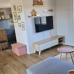 Entiere Avec Piscine- 8p *