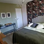 Entiere Avec Piscine- 8p *