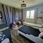 Vila Entiere Avec Piscine- 8p *