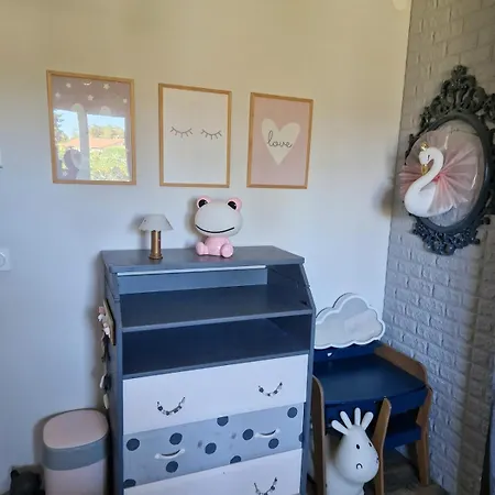 Entiere Avec Piscine- 8p Βίλα *