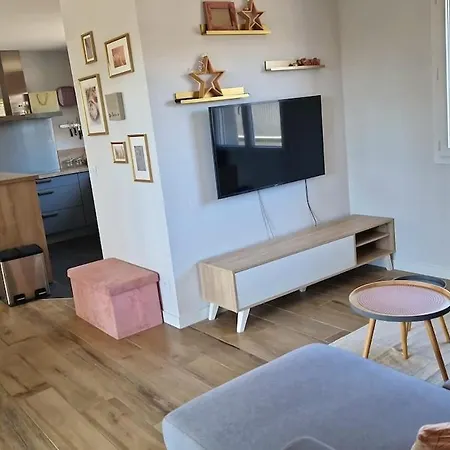 Entiere Avec Piscine- 8p *