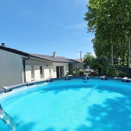 Entiere Avec Piscine- 8p