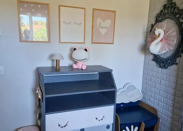 Entiere Avec Piscine- 8p 别墅 *