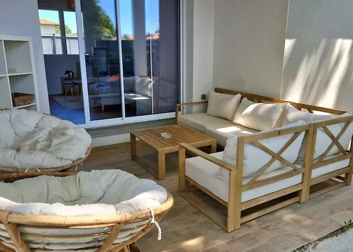 Entiere Avec Piscine- 8p 别墅