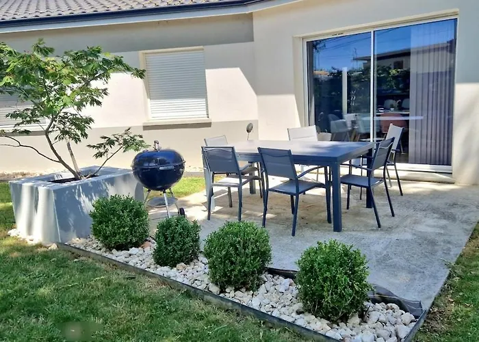 Entiere Avec Piscine- 8p *