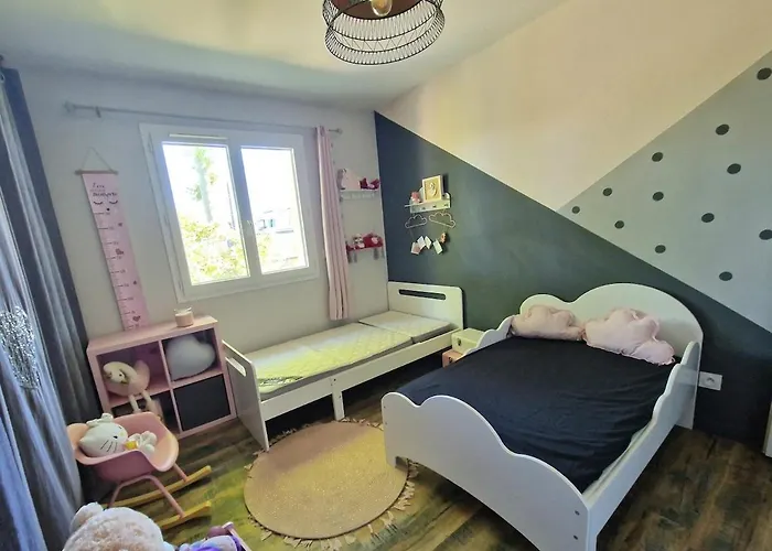 Entiere Avec Piscine- 8p