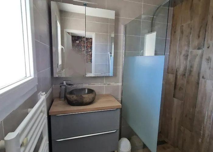 Entiere Avec Piscine- 8p 别墅